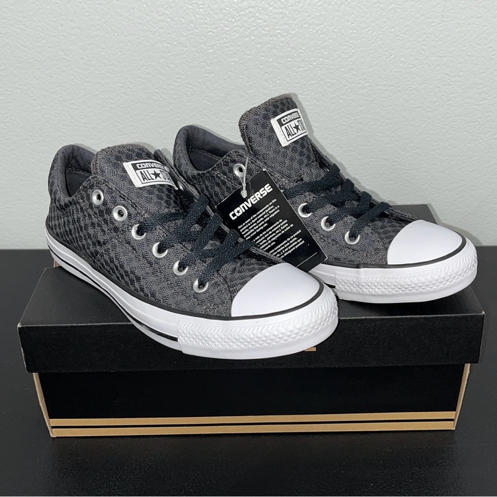 Converse CTAS Madison OX Almost Black/White/Black NWT, Women’s Size 9